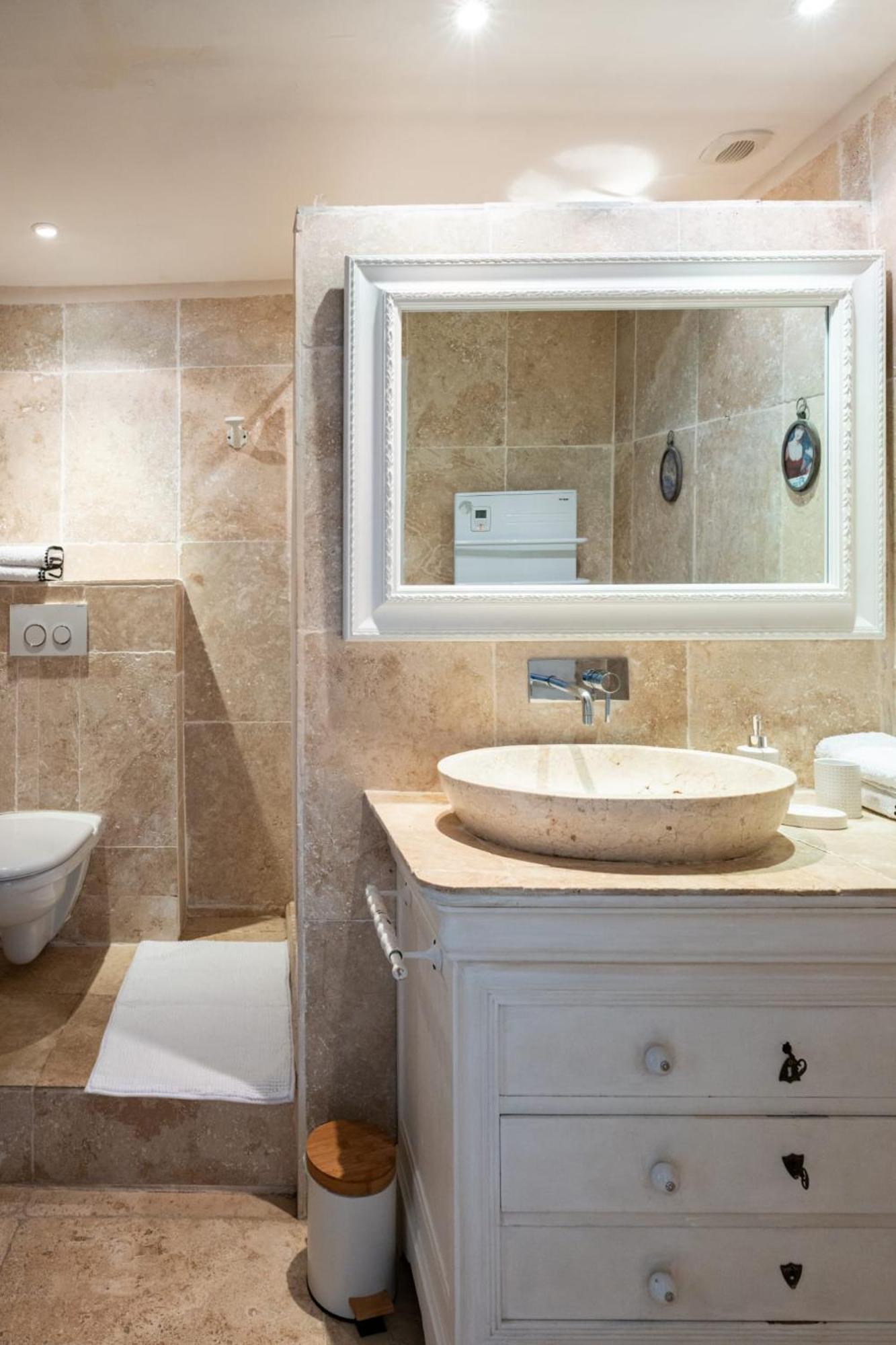 Saint-Rémy-de-Provence Les Chambres De Reseau Louisanne מראה חיצוני תמונה